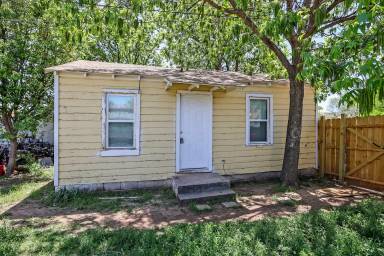 Main picture of 604 S Prospect St