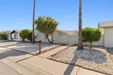Main picture of 5311 W Mauna Loa Ln