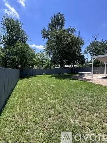 Main picture of 1003 Stoneoak Ln