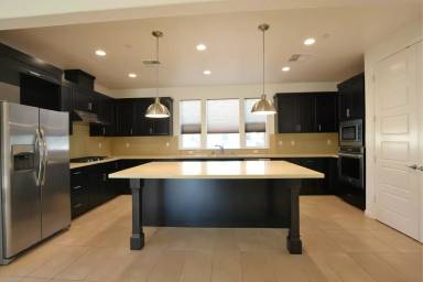 Main picture of 5018 Edenvale Ave