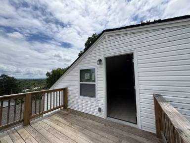 Main picture of 1203 Karnes Ave