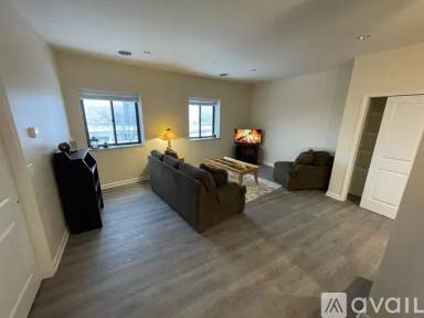 Main picture of 192 Erie Blvd