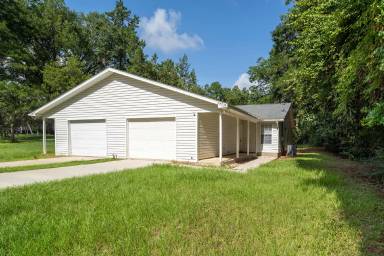 Main picture of 2400 Barcelona Ct