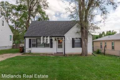 Main picture of 407 W 30th Ave