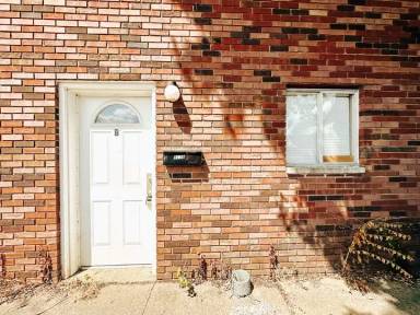 Main picture of 517 Harrison Ave