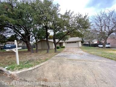 Main picture of 1116 Shine Ln