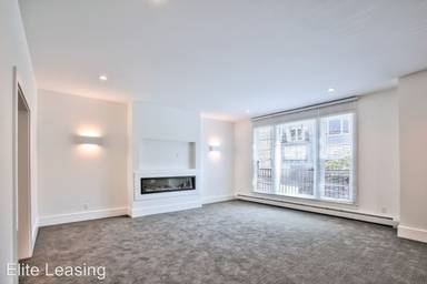 Main picture of 2240 Washington St