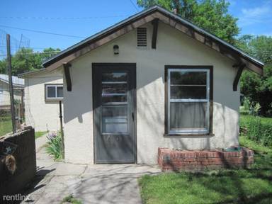 Main picture of 427 1/2 Wyoming Ave