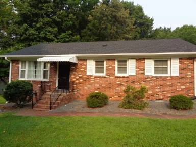 Main picture of 143 Kramer Ave