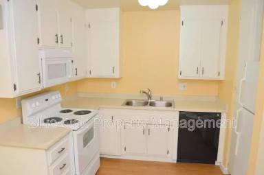Main picture of 1152-1154 Magnolia Ave Apartments