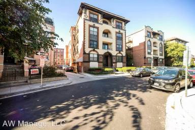 Main picture of 1436 Meridian Pl NW