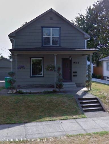 Main picture of 922 SE Lexington St