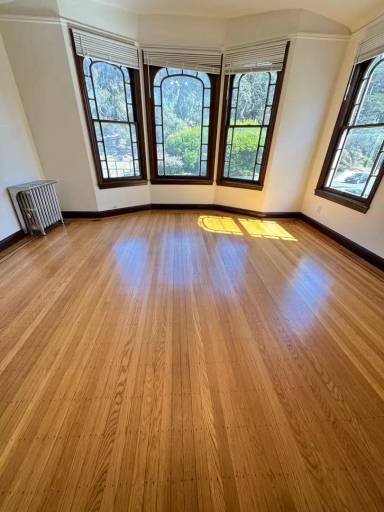 Main picture of 225 Lincoln Way