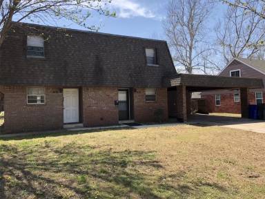 Main picture of 928 Deonne Cir