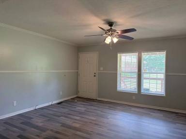 Main picture of 4744 Lee Road 401