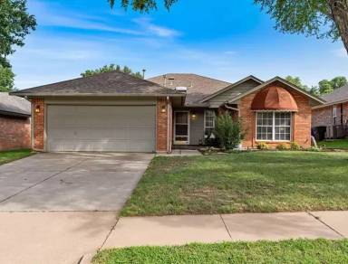 Main picture of 709 Golden Eagle Dr