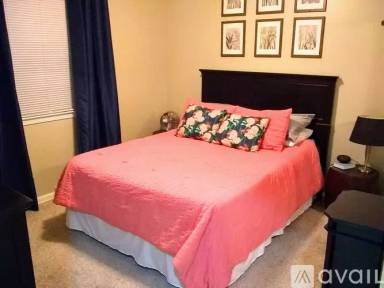 Main picture of 7532 Hayes St