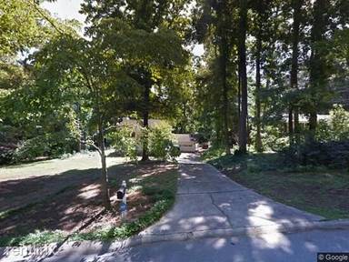 Main picture of 2284 Sussex Ct