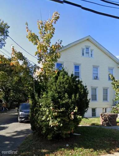 Main picture of 124 Spruce St