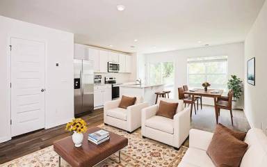 Main picture of 112 Striker Rd