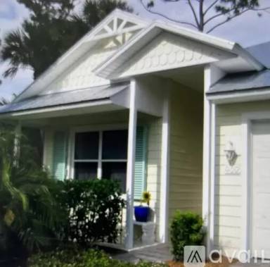 Main picture of 408 Pineapple Sq SW