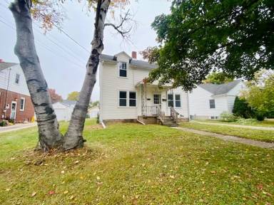 Main picture of 1122 Division St