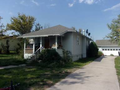 Main picture of 708 Market St