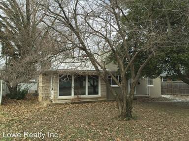 Main picture of 1129 S Bennighof Ave