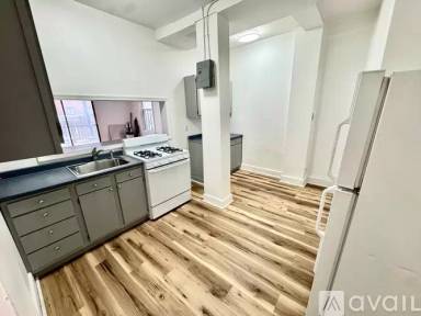 Main picture of 1013 N Charles St