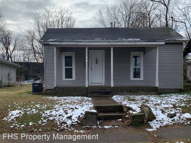Main picture of 902 E Garfield St