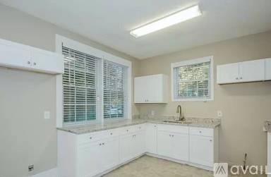 Main picture of 1600 Orlando St SW