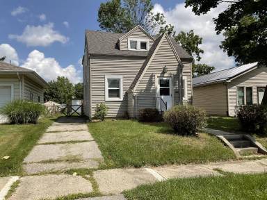 Main picture of 2633 Lynn Ave