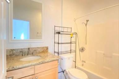 Main picture of 719 7th Ave