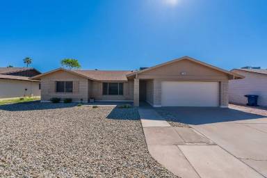 Main picture of 6413 S College Ave