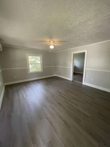 Main picture of 112 Elm St