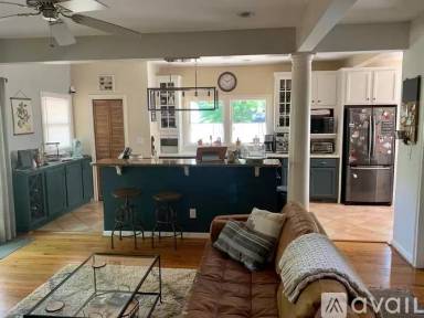 Main picture of 1346 Beech Valley Rd NE
