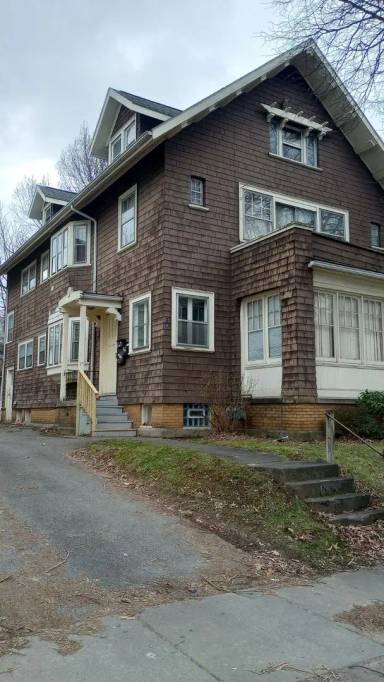 Main picture of 183 Magee Ave