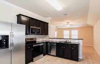 Main picture of 14113 Zavala Trl