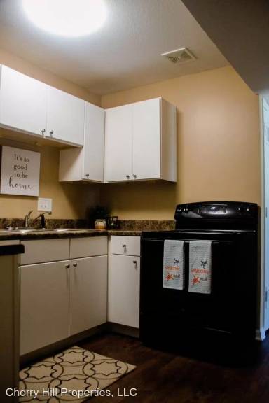 Main picture of 1904 W 24th St