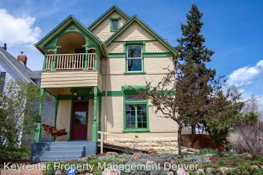 Main picture of 3207 W Hayward Pl