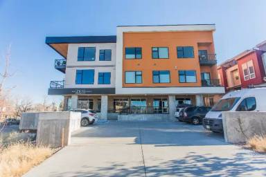 Main picture of 2876 W 53rd Ave