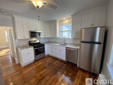 Main picture of 222 Waterman St