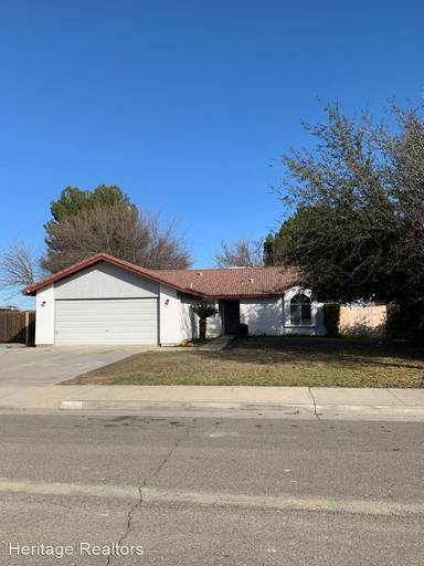 Main picture of 1090 Cherry Ln