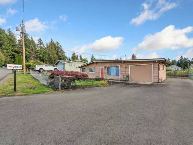 Main picture of 6519 SE 5th Pl