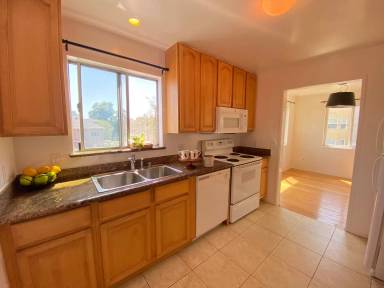 Main picture of 338 Lenox Ave