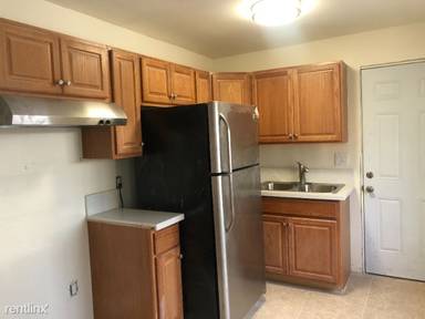 Main picture of 3846 National Ave