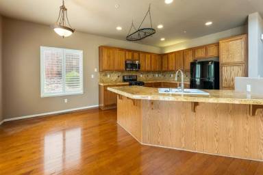 Main picture of 3270 Creekside Ln