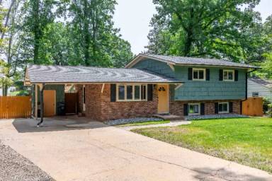 Main picture of 110 Forestdale Dr