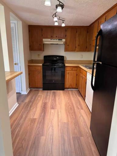 Main picture of 25 Cape Charles Sq