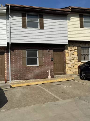 Main picture of 2365 University Ave
